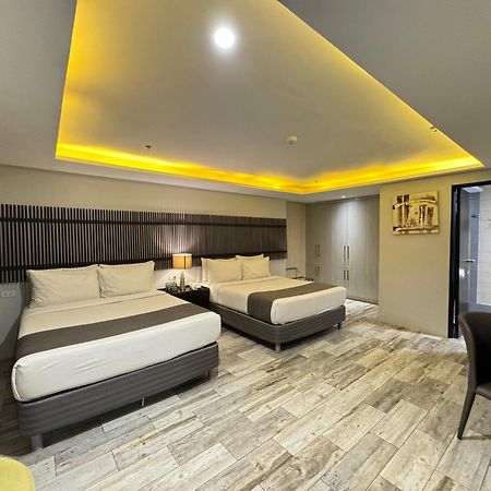1A Express Hotel Cagayan de Oro Buitenkant foto